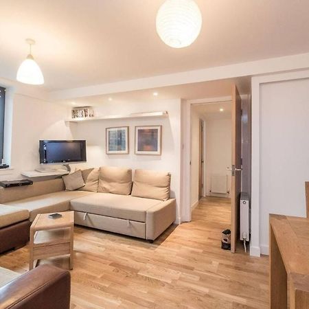 Ferienwohnung Modern Flat In The Middle Of Old Town EDI Exterior foto