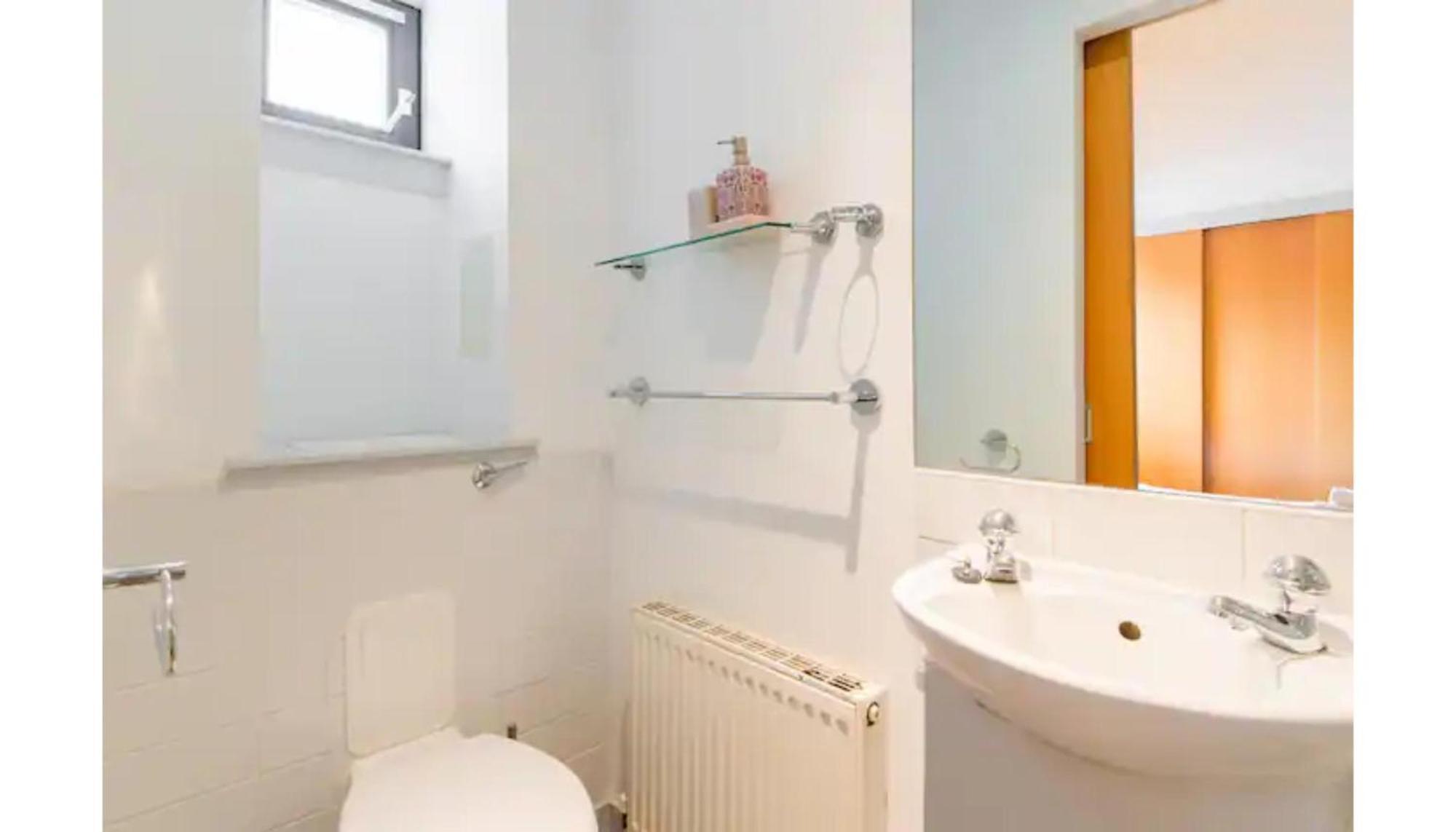 Ferienwohnung Modern Flat In The Middle Of Old Town EDI Exterior foto