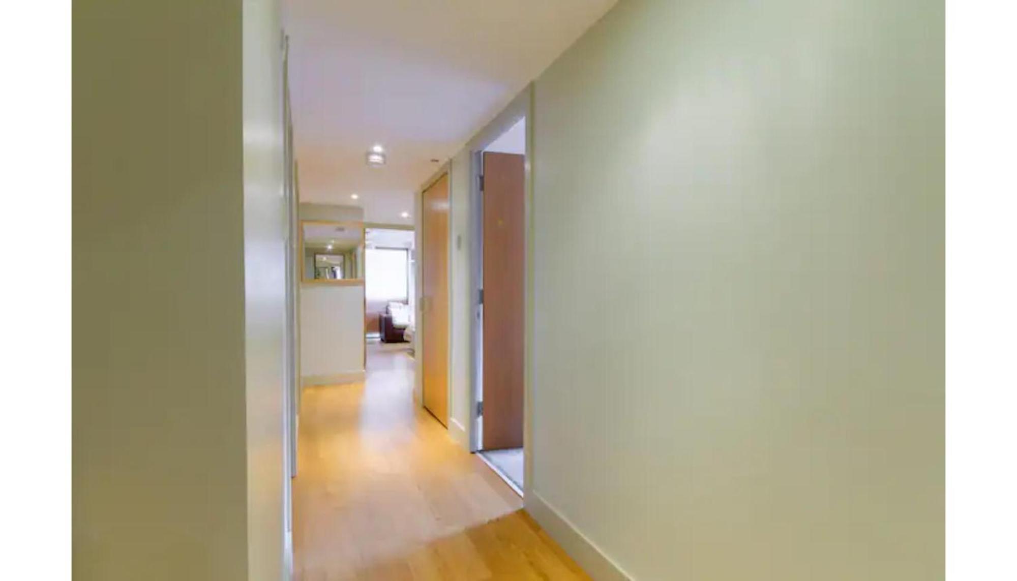 Ferienwohnung Modern Flat In The Middle Of Old Town EDI Exterior foto