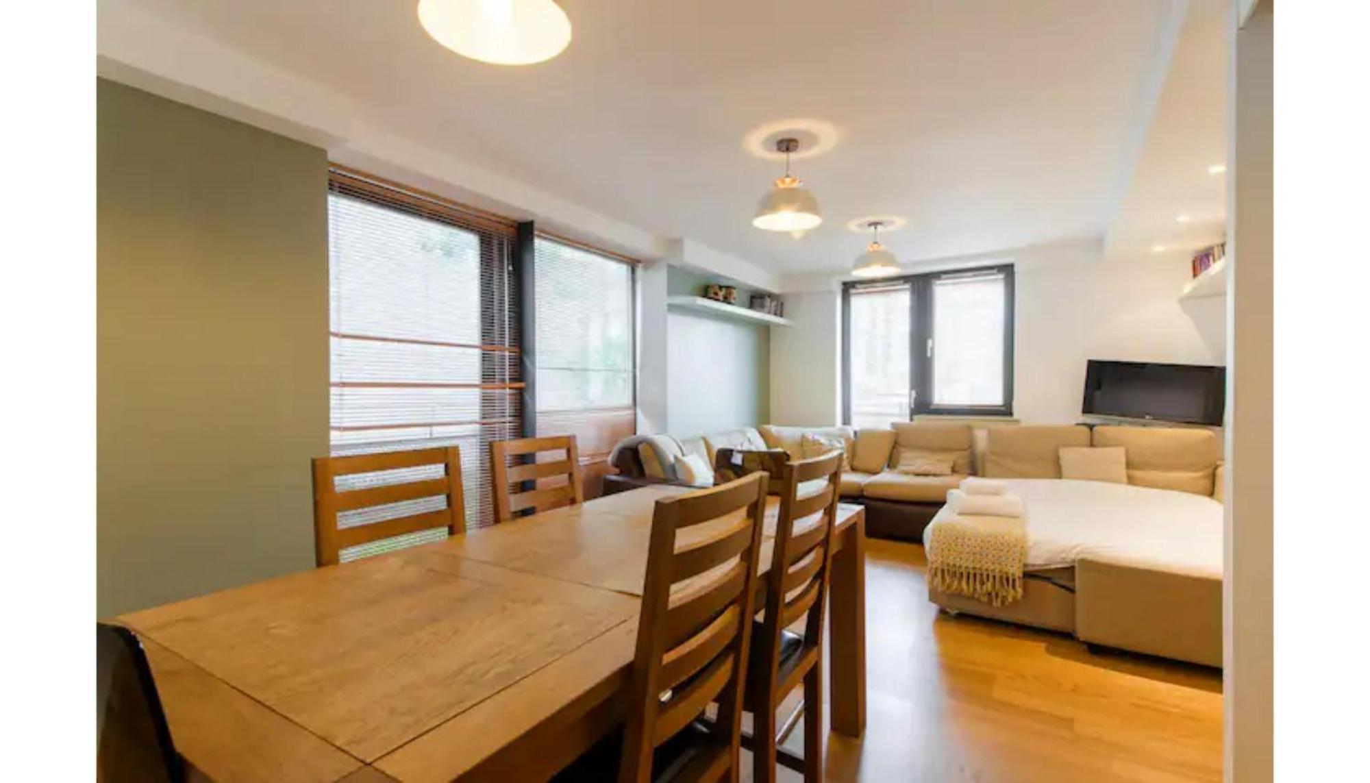 Ferienwohnung Modern Flat In The Middle Of Old Town EDI Exterior foto
