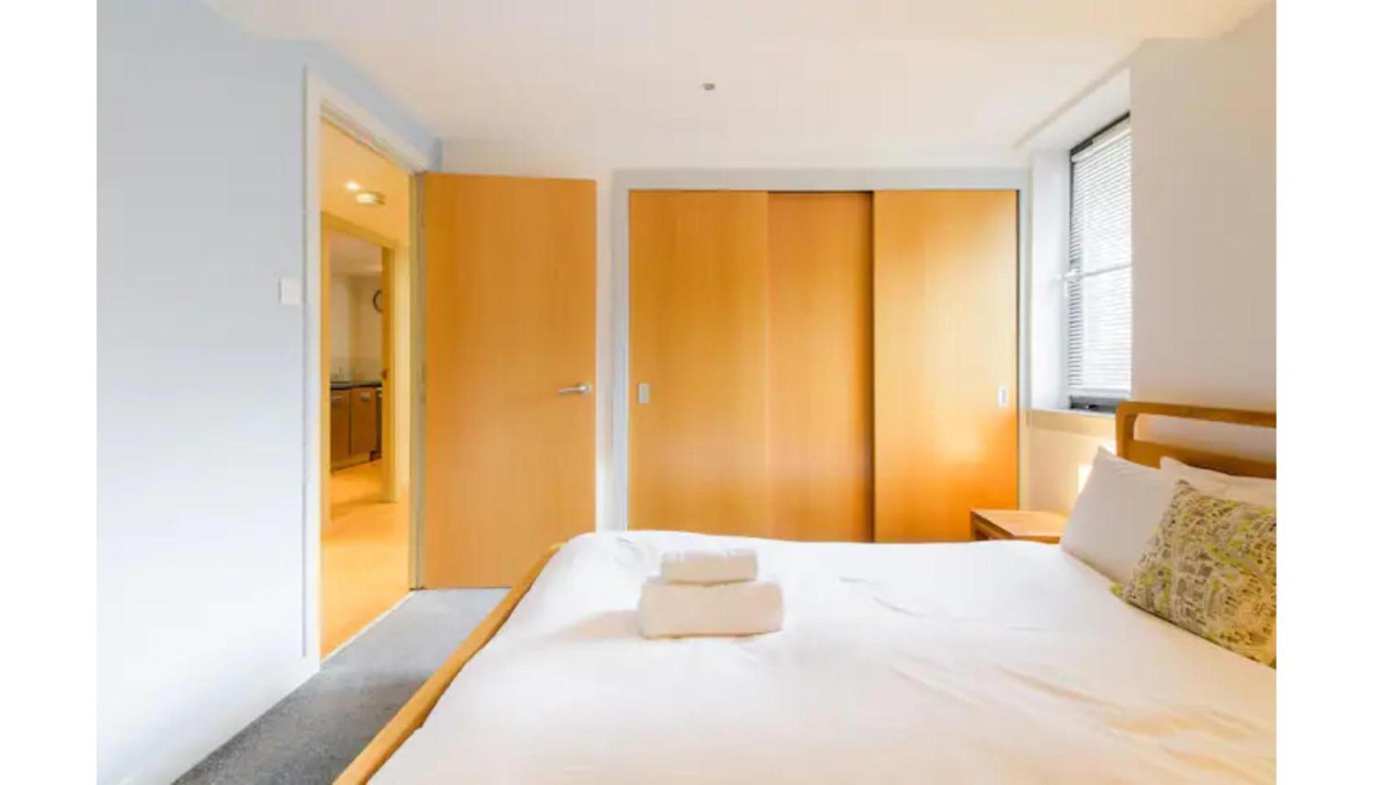 Ferienwohnung Modern Flat In The Middle Of Old Town EDI Exterior foto