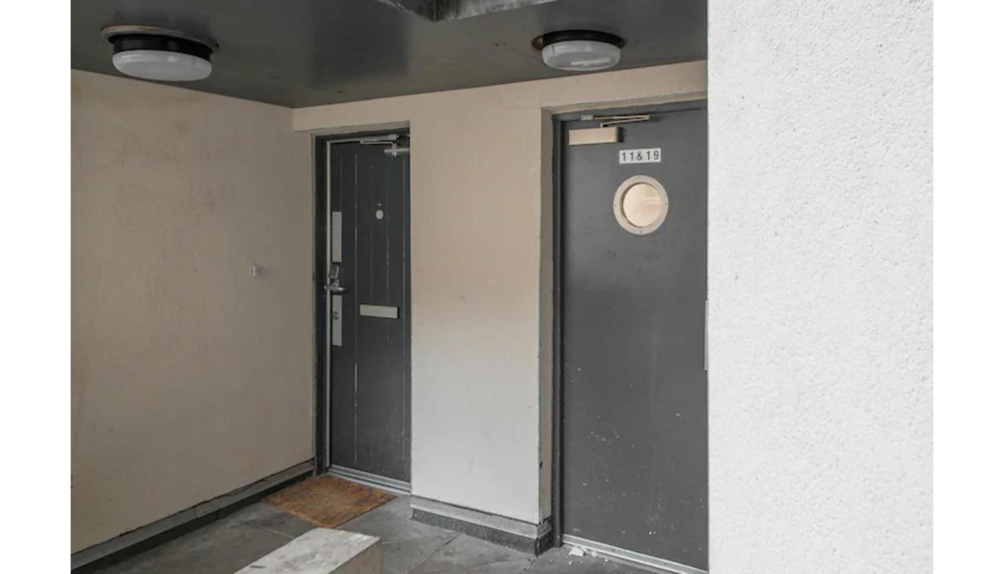 Ferienwohnung Modern Flat In The Middle Of Old Town EDI Exterior foto
